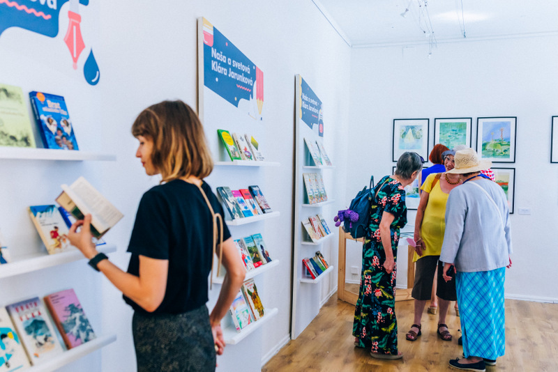 Naša a svetová KLÁRA JARUNKOVÁ