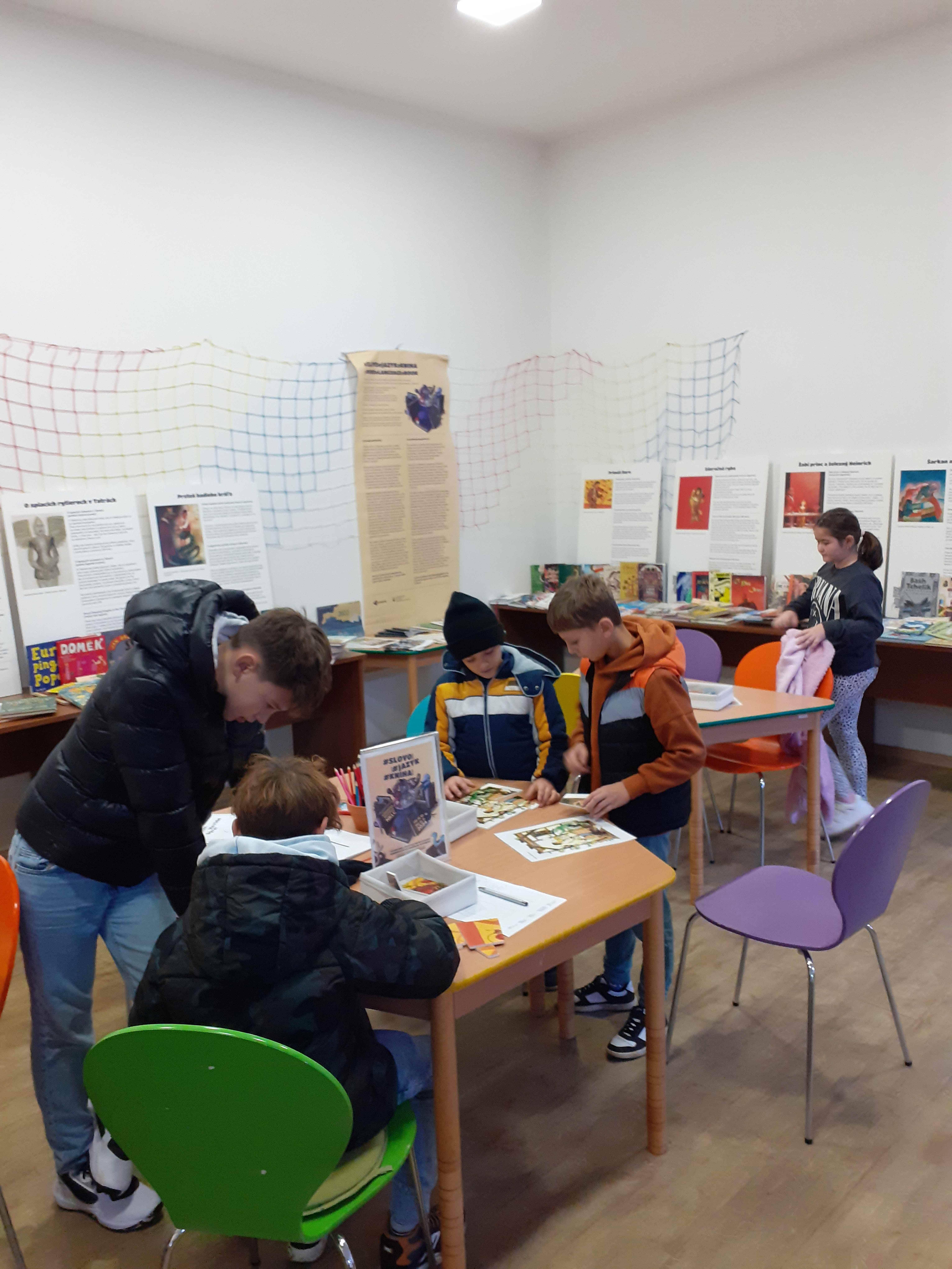 SLOVO#JAZYK#KNIHA-Novohradská knižnica Lučenec