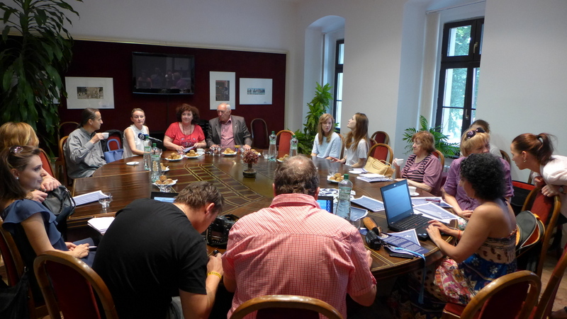 V modrobielom lese tlačová konferencia 3