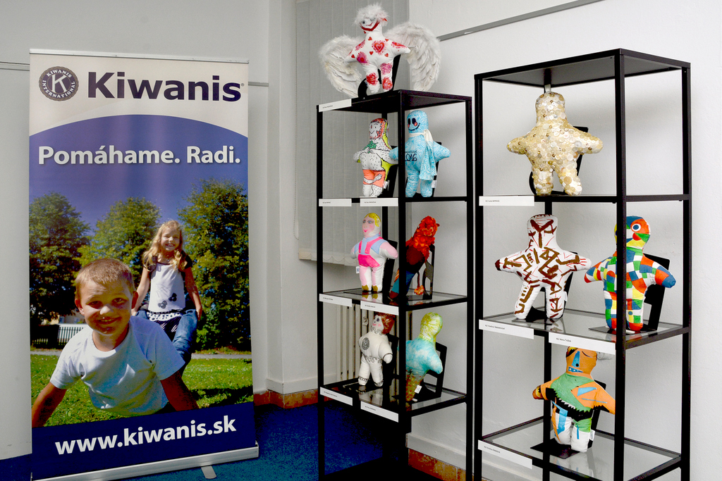 3-Kiwanis bábiky pomáhajú -2018