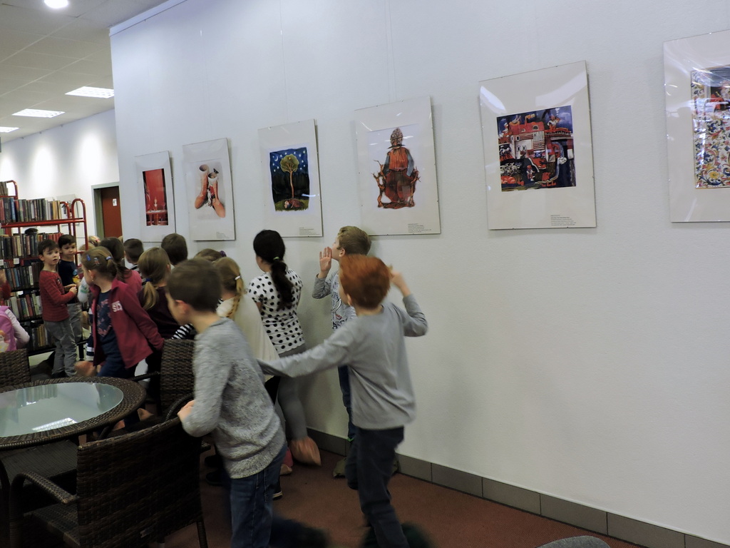 05-01-EURÓPSKE ROZPRÁVKY V KYSUCKEJ KNIŽNICI program s deťmi-003