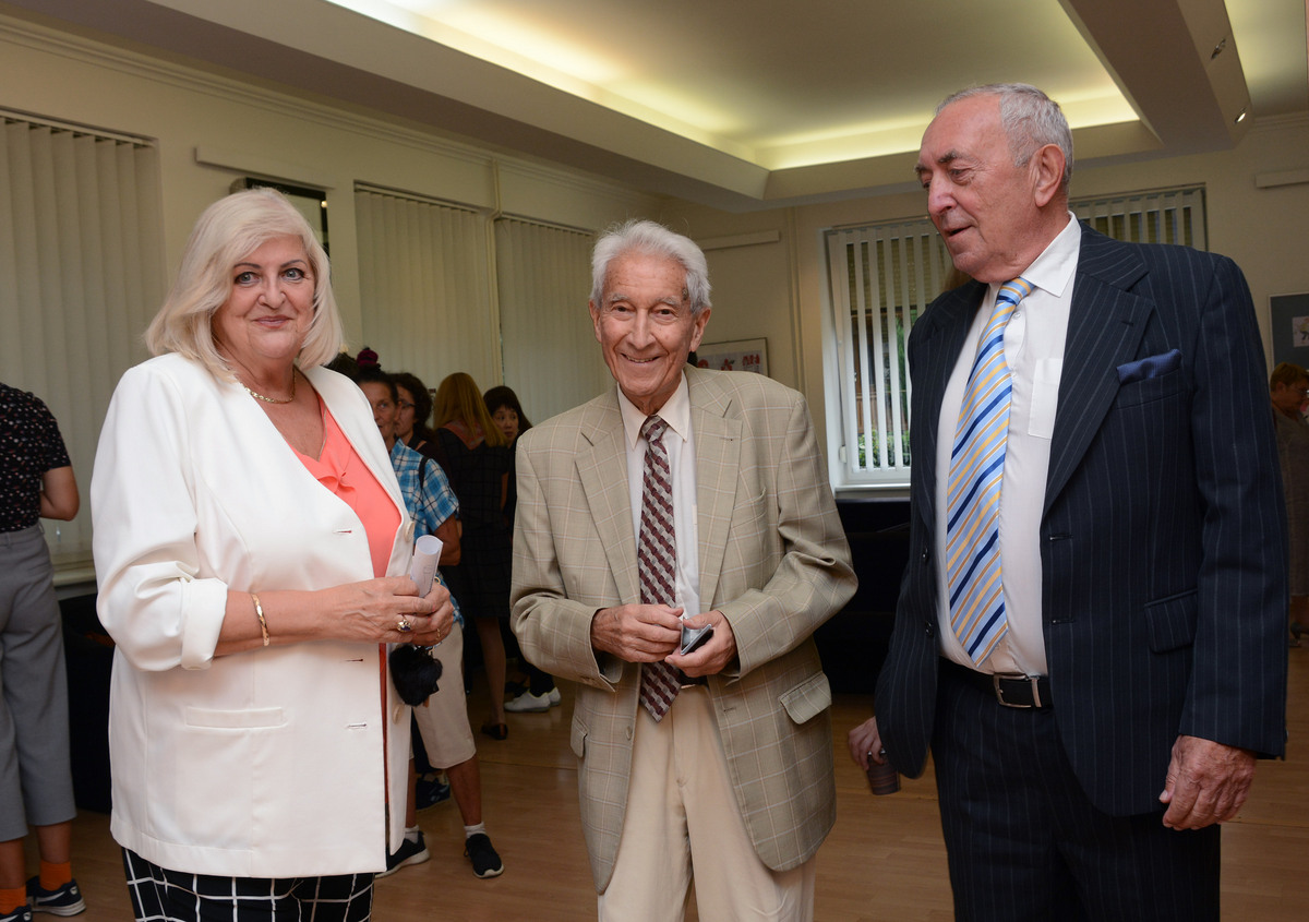 Príďte a uvidíte -001