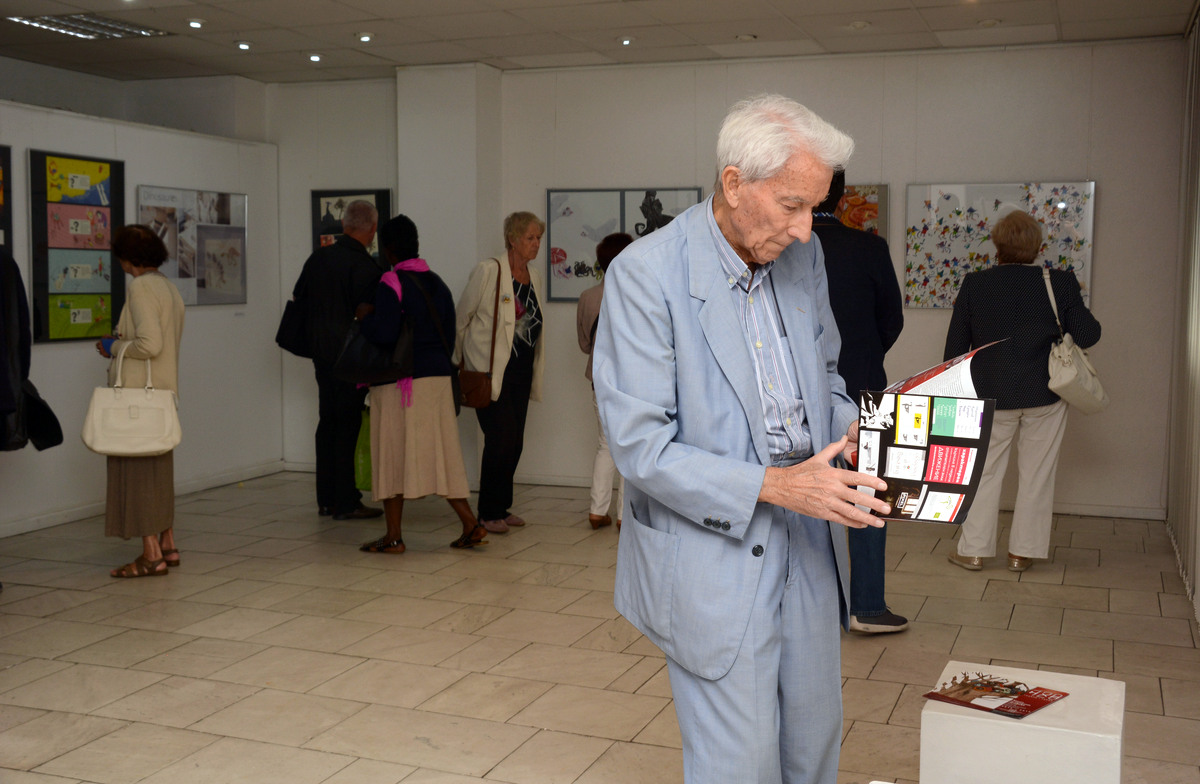 120 ROKOV VYSOKEJ ŠKOLY VÝTVARNÝCH UMENÍ-002