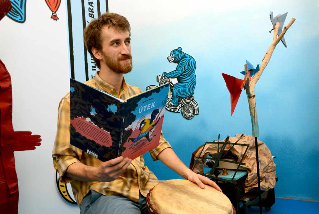 tek- inscenované čítanie Lukáša Tandaru-004