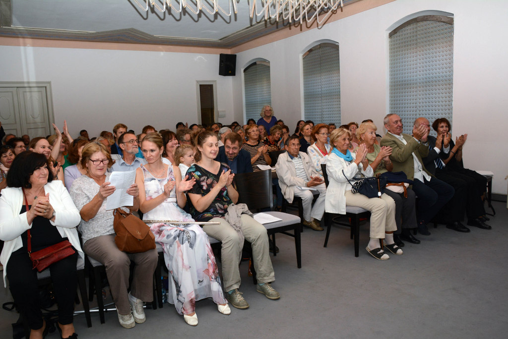 HUDOBNÝ SALÓN IBBY U ZICHYOVCOV-002