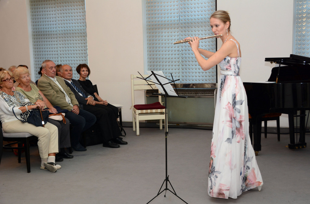 HUDOBNÝ SALÓN IBBY U ZICHYOVCOV-004