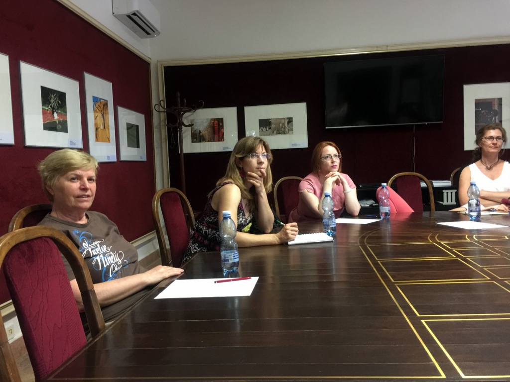 tame, počúvame, vnímame v priestore knihy 3