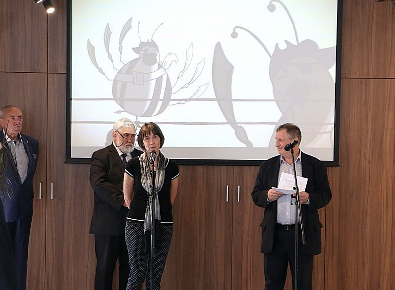 FILMOVÉ BÁSNIČKY A PESNIČKY-018