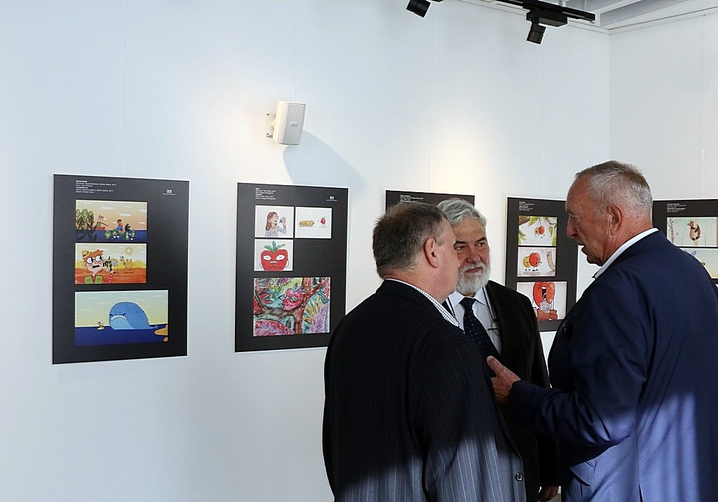 FILMOVÉ BÁSNIČKY A PESNIČKY-021