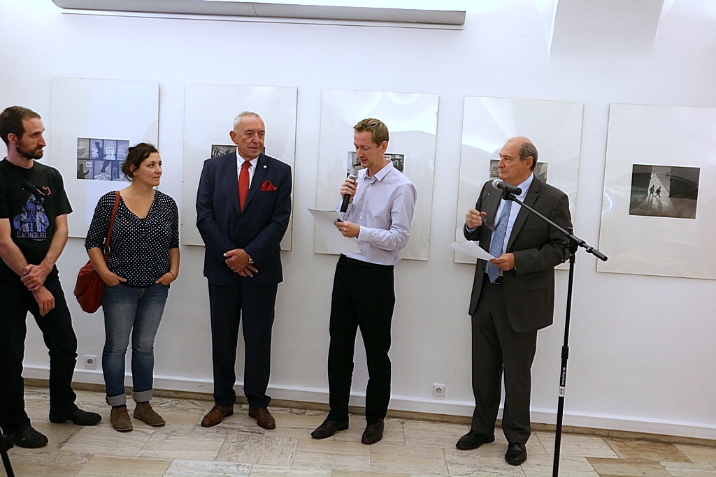 Nicolas Bianco-Levrin a Julie Rembauville - Siluety-003