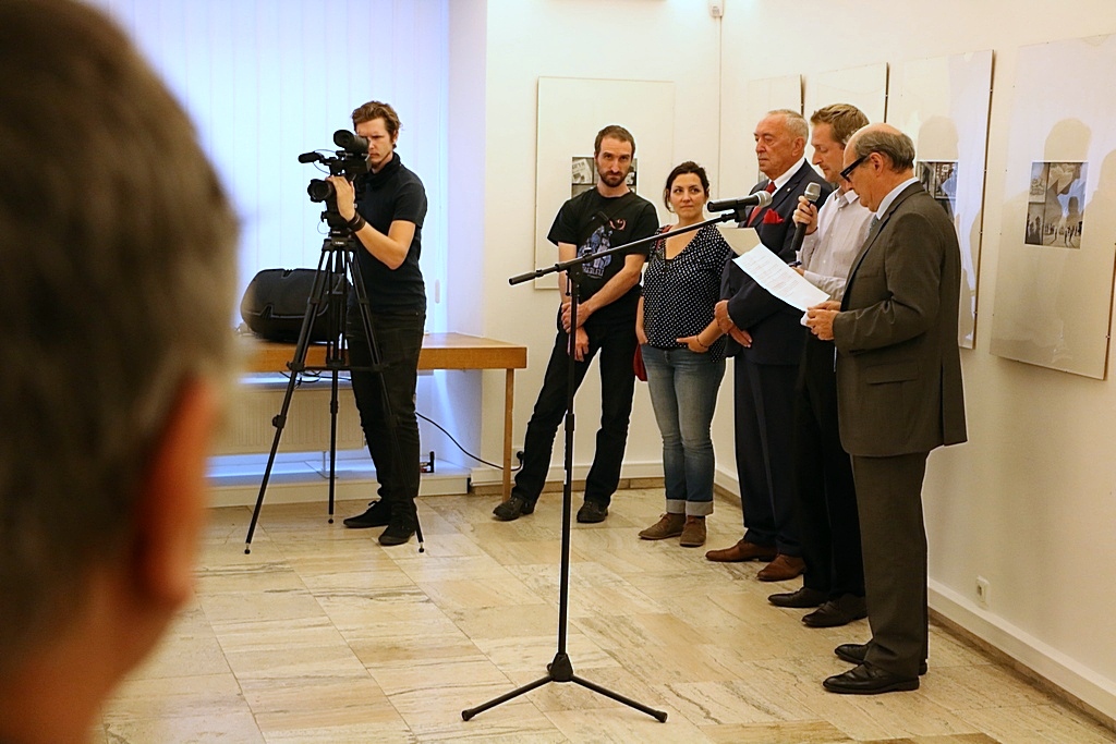 Nicolas Bianco-Levrin a Julie Rembauville - Siluety-005