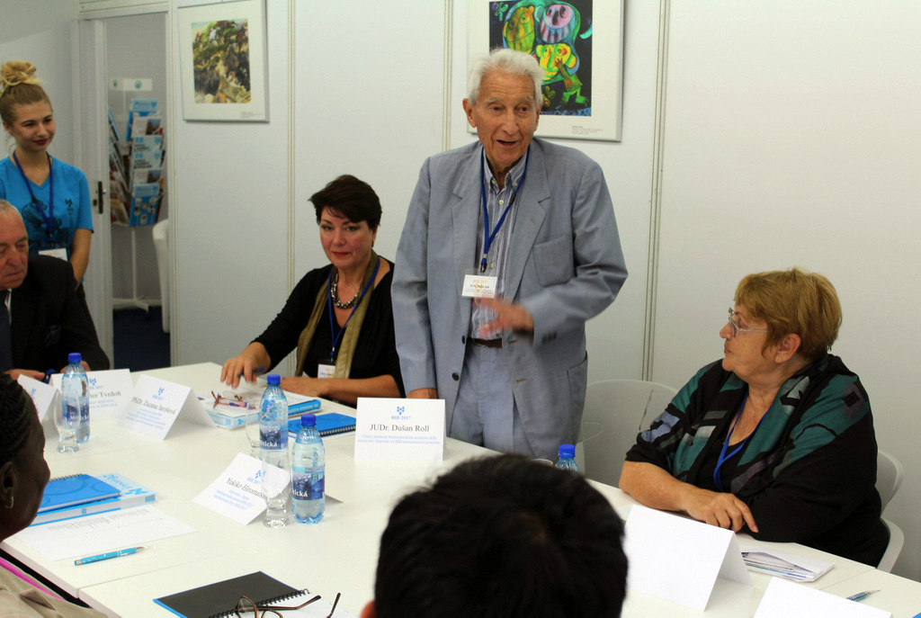 Zasadnutie Medzinárodnej poroty BIB 2017 3. 9. 2017 10-08-18