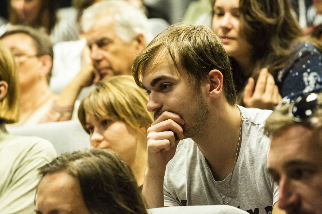 Uvedenie filmu Cervená korytnačka autorom Michäel Dudok de Witom, s úvodom filmového historika Giannalberta Bendazziho-013
