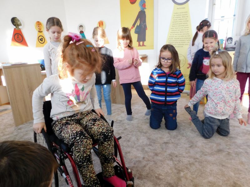 zmysel to má aj bez zmyslov Bučany-003