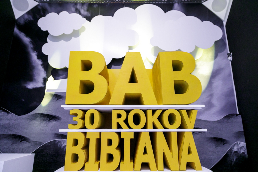 B ako BIBIANA-003
