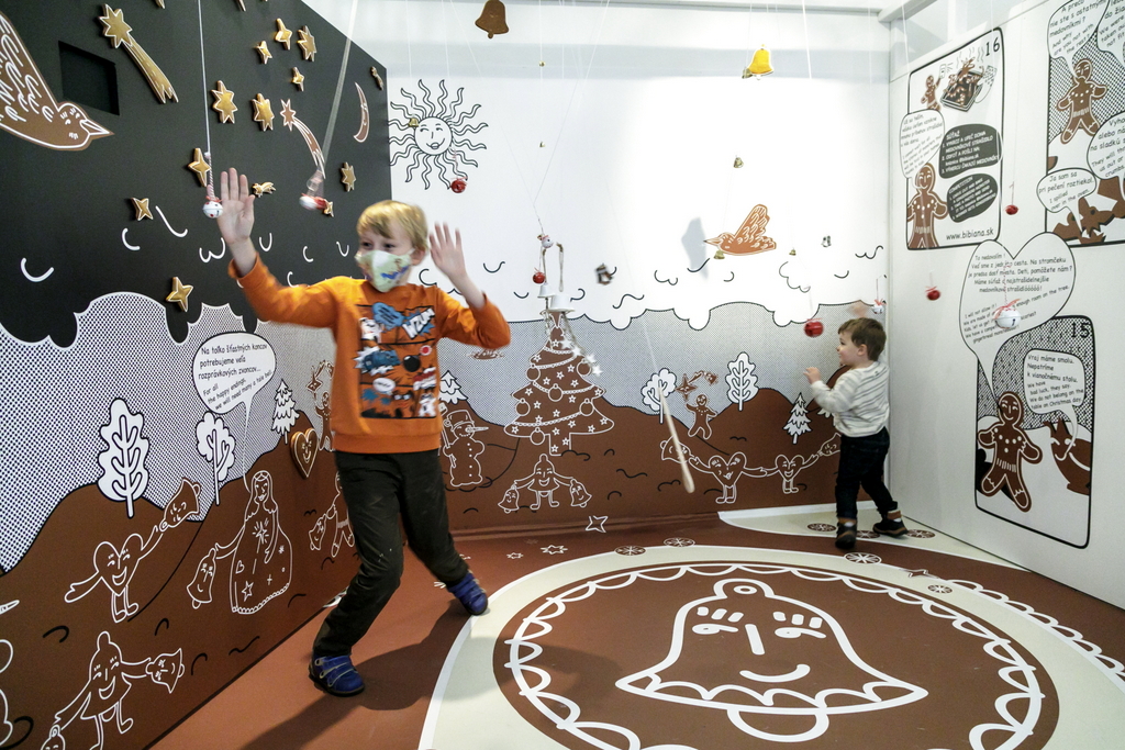 V krajine medovníkov-004