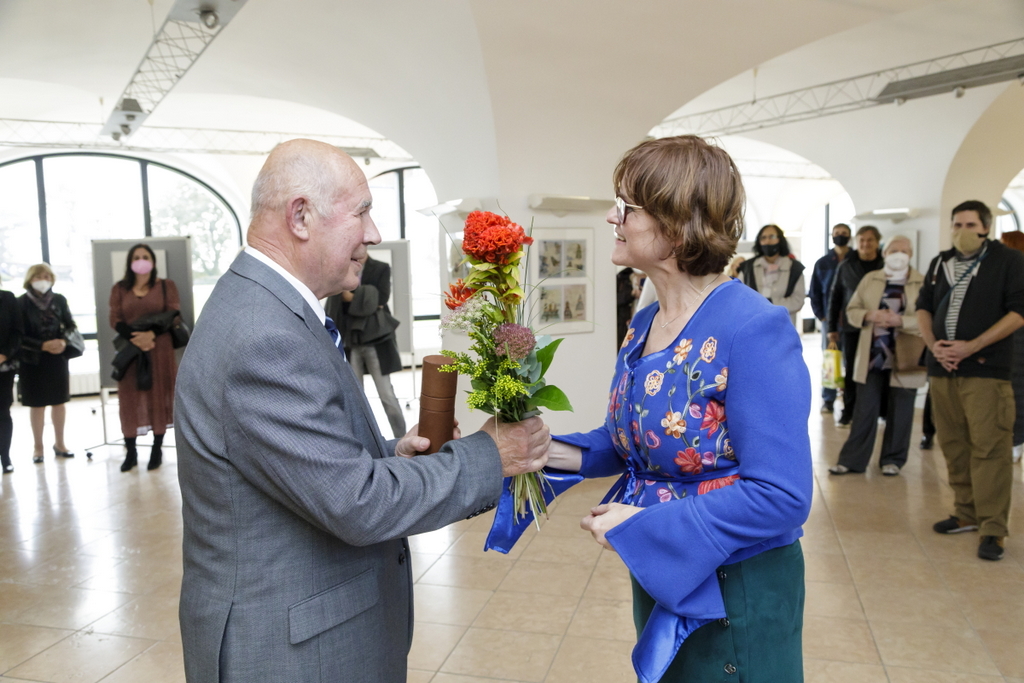 Plaketa Ľudmily Podjavorinskej-005