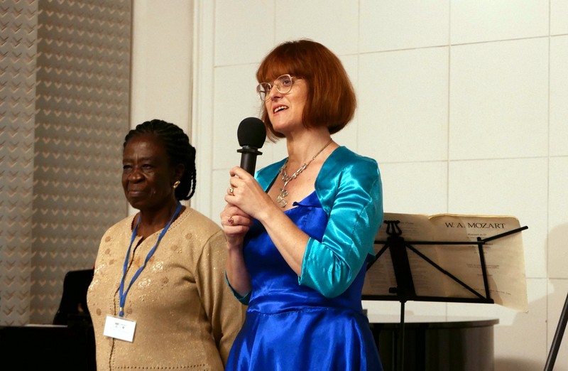 Plaketa ľudmily Podjavorinskej-002