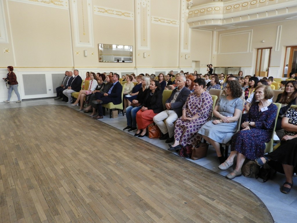 hostia na galaprograme