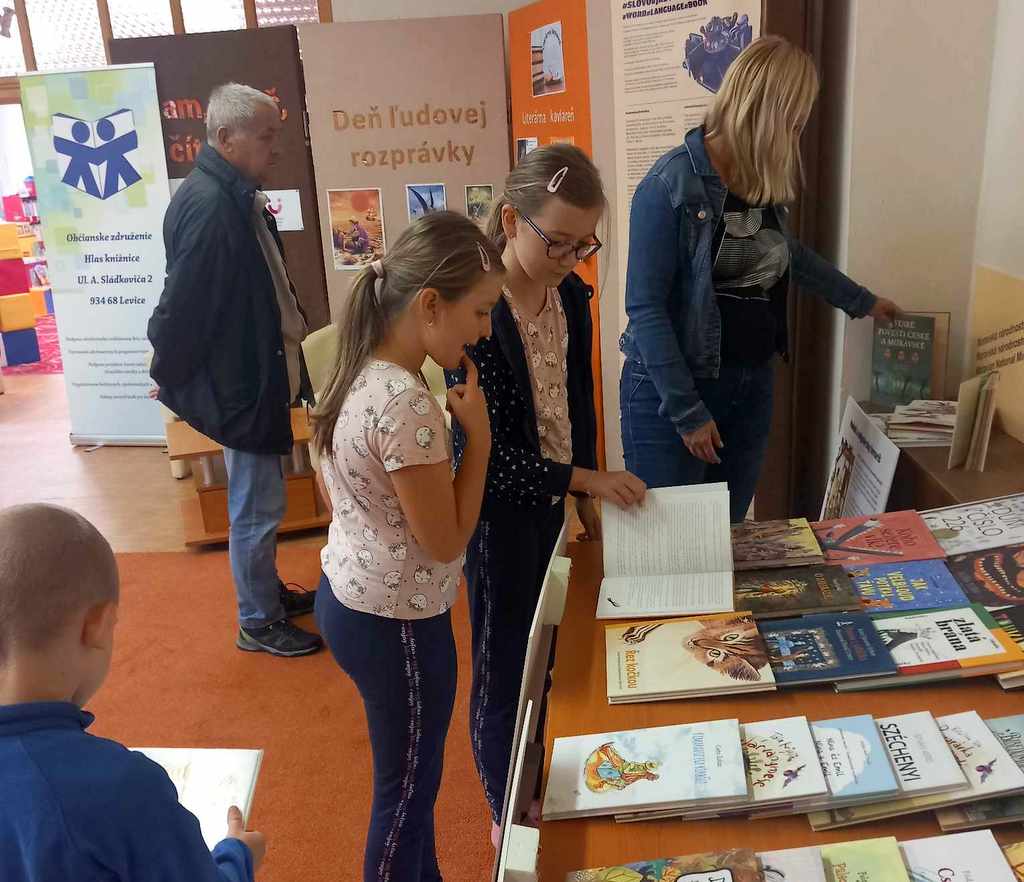 # SLOVO # JAZYK # KNIHA - Levice