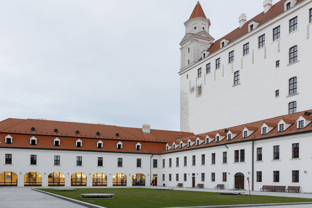 Tri - sprievodná výstava BIB 2023-003