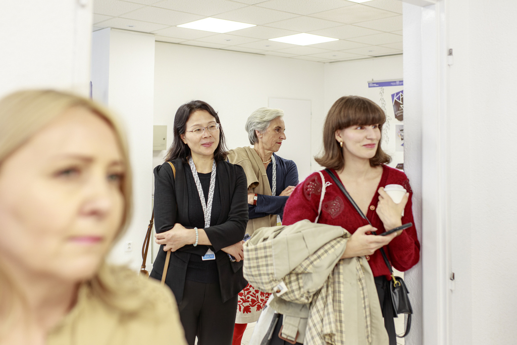 Bulharský inštitút - autorské experimenty s knižným designom-005