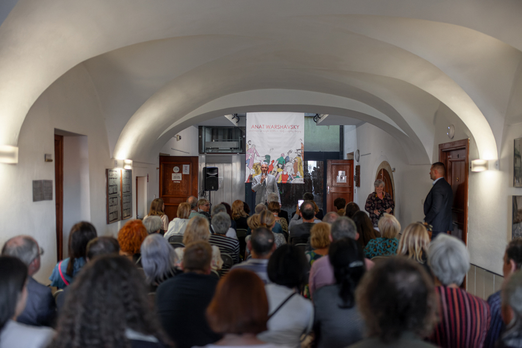 Prichádzam zo svojho detstva, akoby z nejakej krajiny- Anat Warshavsky