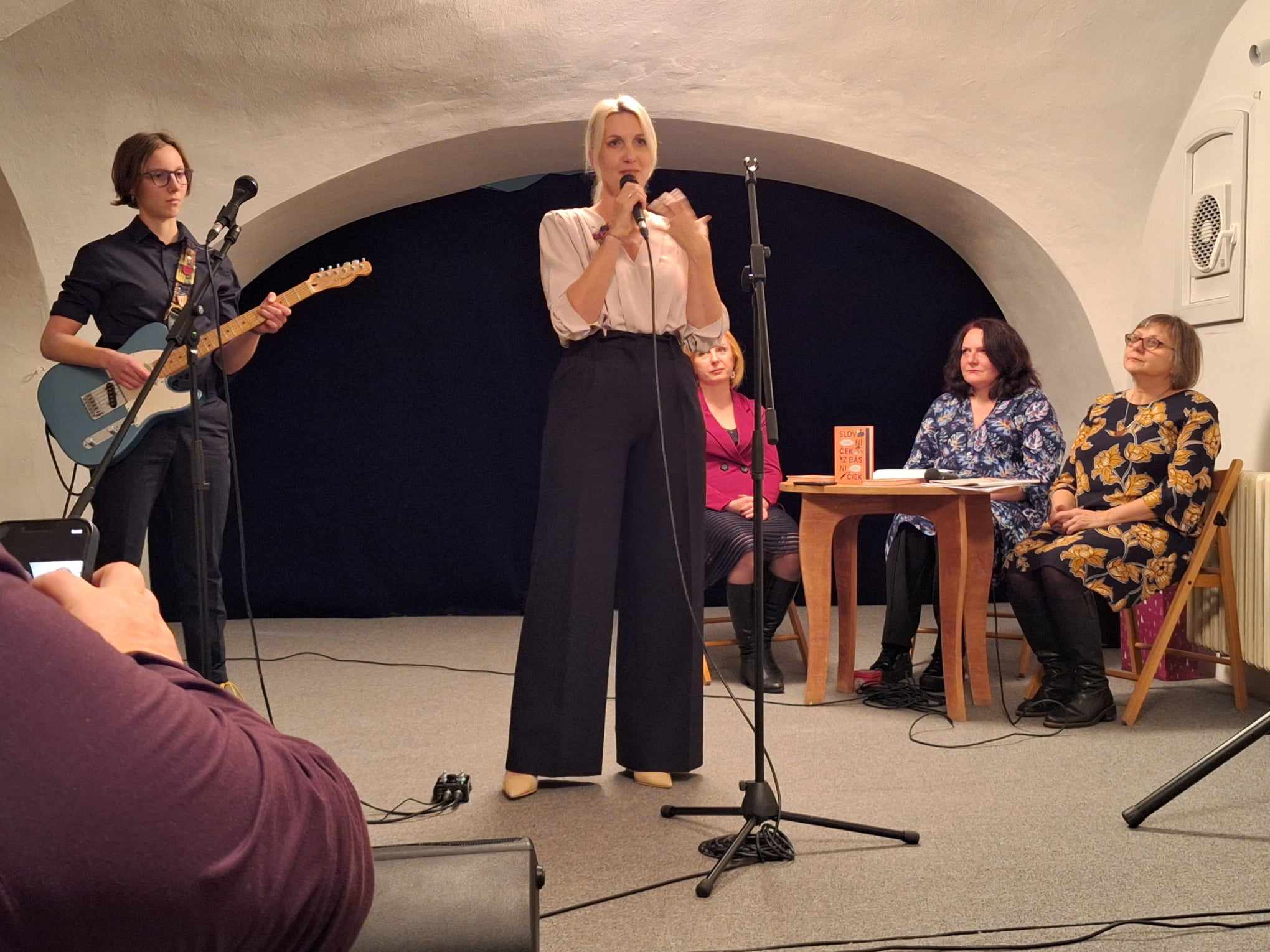 387473111_883581980015309_3008613491163162157_n